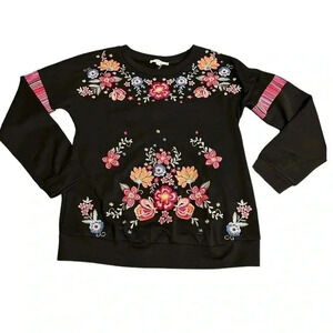 Andree by Unit Black Pull Over Floral Embroidered Sweater Women’s size Small